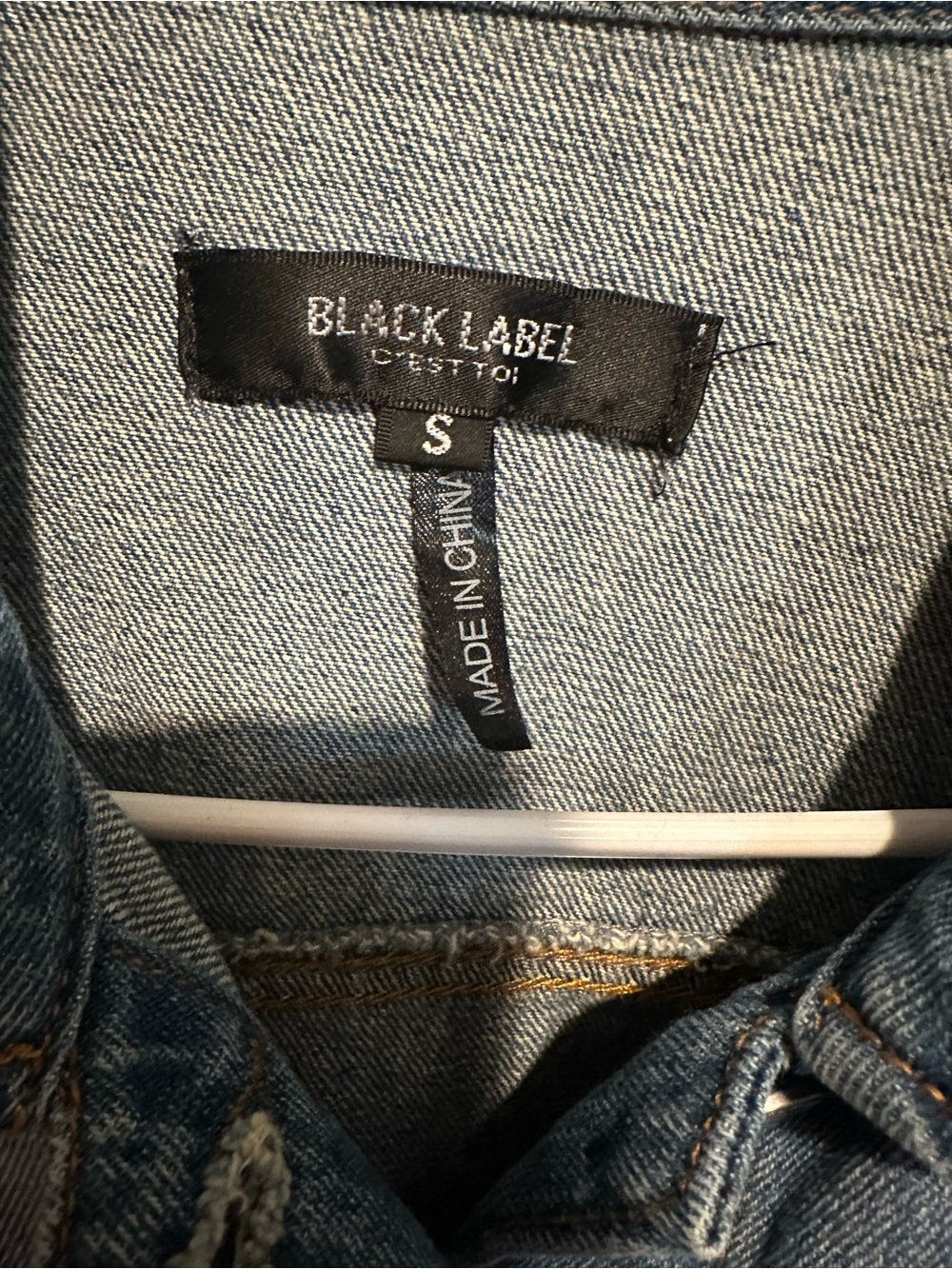 Black Label Distressed Light Blue Denim Jacket - S - Picture 3 of 5